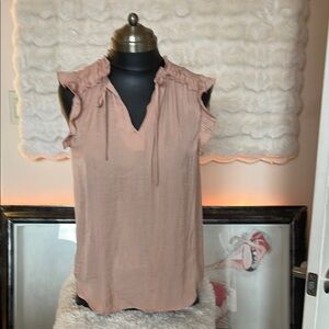 Jones New York Women's Pink Ruffle Sleeve Top NWT the tag is slightly damaged